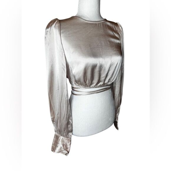 ASTR The Label Lilith Satin Wrap Crop Top size Medium - Picture 3 of 8